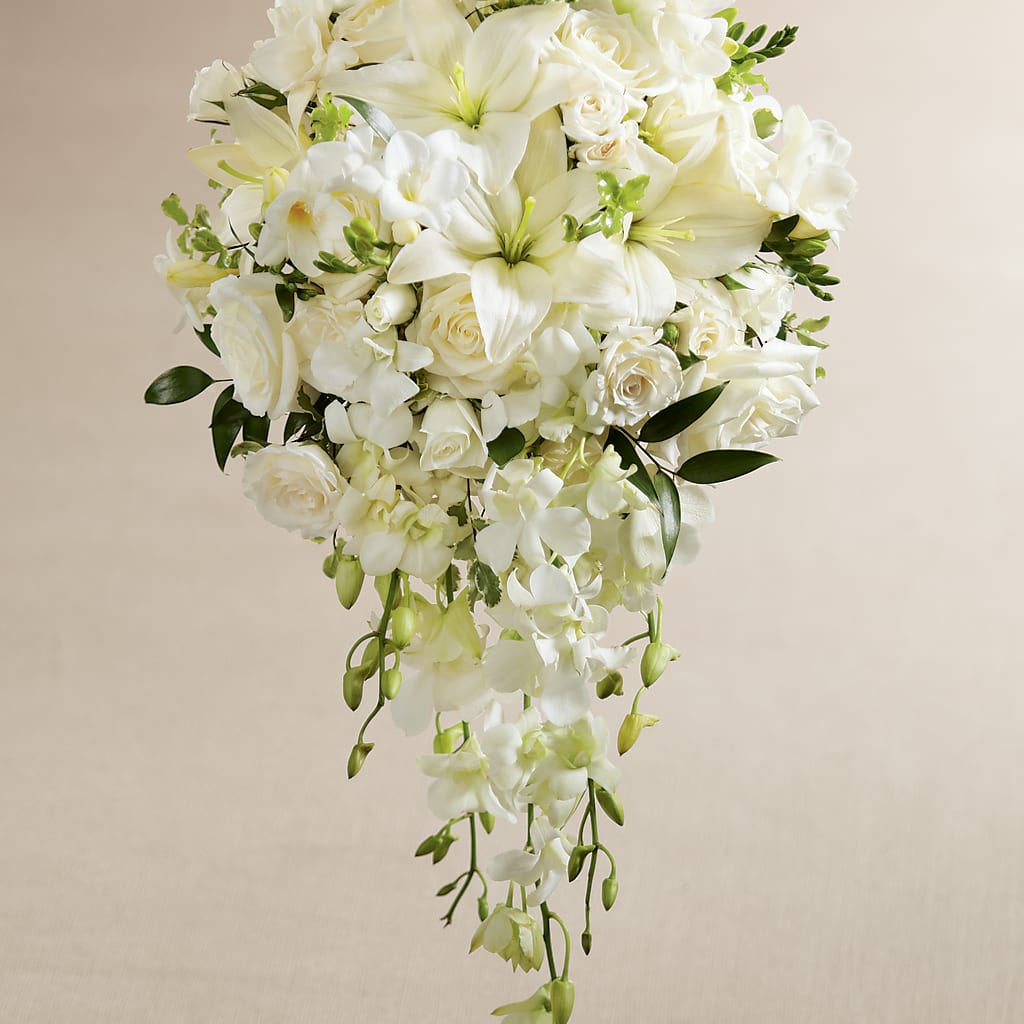 White Wonders Bouquet – ETHEL'S THIS AND THAT, Galeton PA
