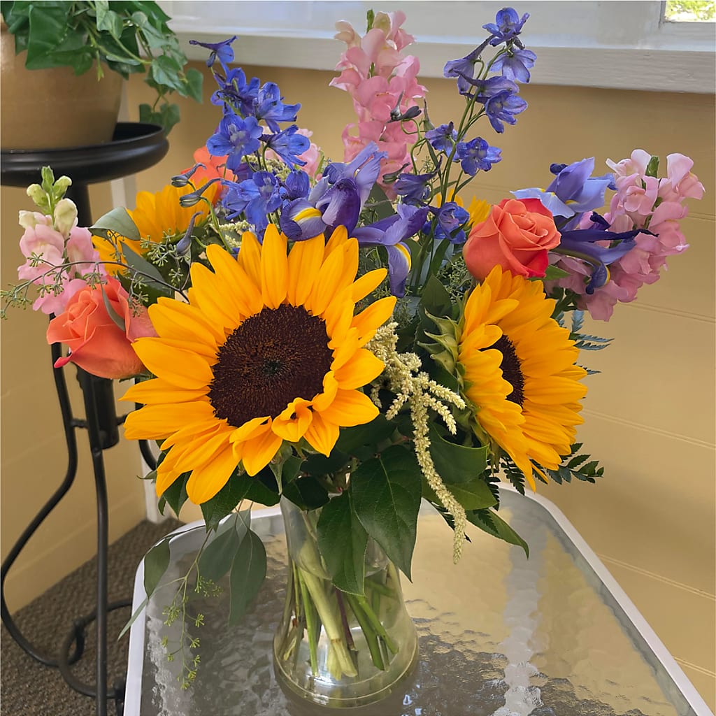 Rays of Life Bouquet – ETHEL'S THIS AND THAT, Galeton PA